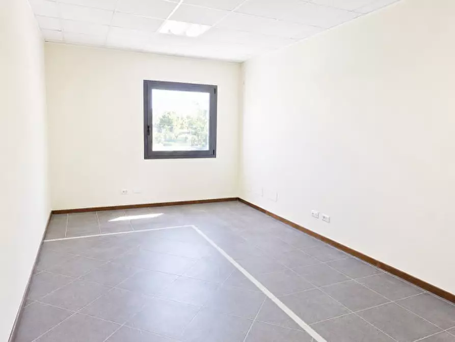 Immagine 16 di Ufficio in vendita  in via Circonvallazione nord-est a Sassuolo
