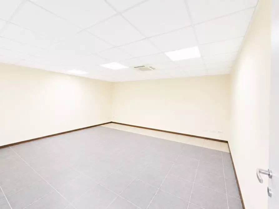 Immagine 18 di Ufficio in vendita  in via Circonvallazione nord-est a Sassuolo
