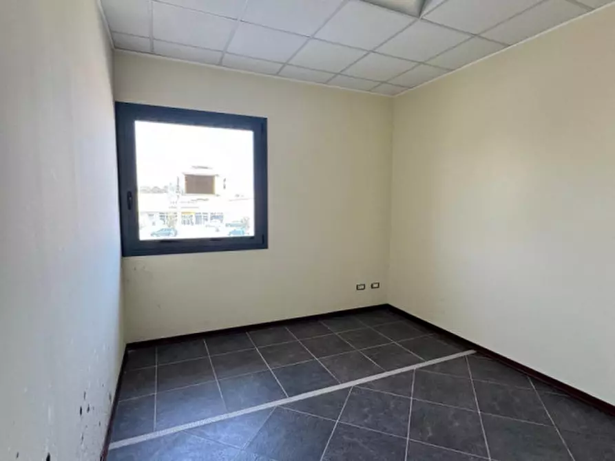 Immagine 18 di Ufficio in vendita  in via Circonvallazione nord-est a Sassuolo