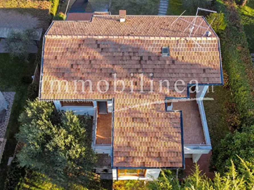 Immagine 10 di Villa in vendita  in Via A. Aleardi a Torri Del Benaco