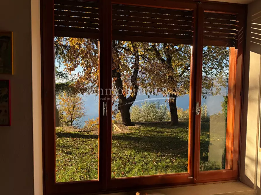 Immagine 11 di Villa in vendita  in Via A. Aleardi a Torri Del Benaco