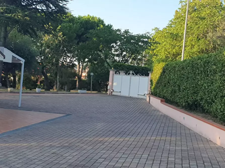 Immagine 8 di Villa in vendita  in Via Monte Colombo  2 a Sirolo