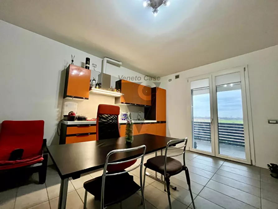 Immagine 3 di Appartamento in vendita  in Piazza Marzabotto a Dolo