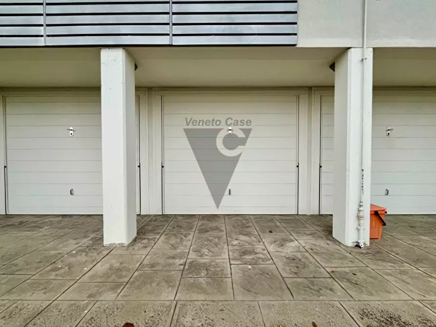 Immagine 17 di Appartamento in vendita  in Piazza Marzabotto a Dolo