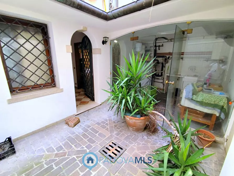 Immagine 42 di Casa indipendente in vendita  in via savonarola a Padova