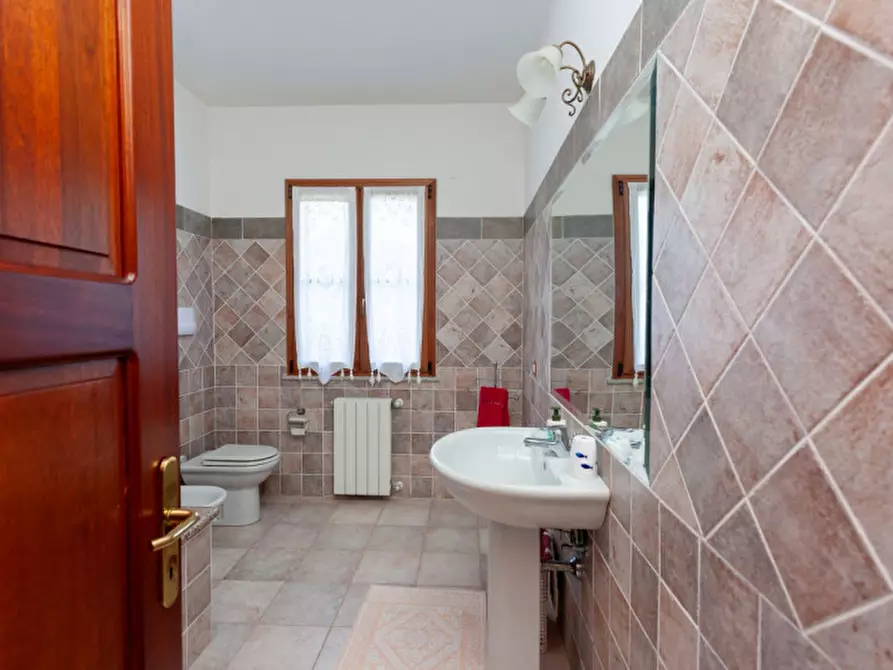 Immagine 41 di Villa in vendita  in Località Sas Vides a Torpè