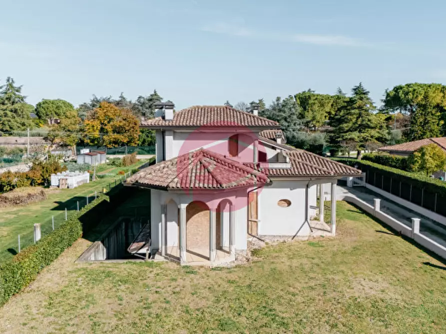Immagine 2 di Casa bifamiliare in vendita  a Santarcangelo Di Romagna