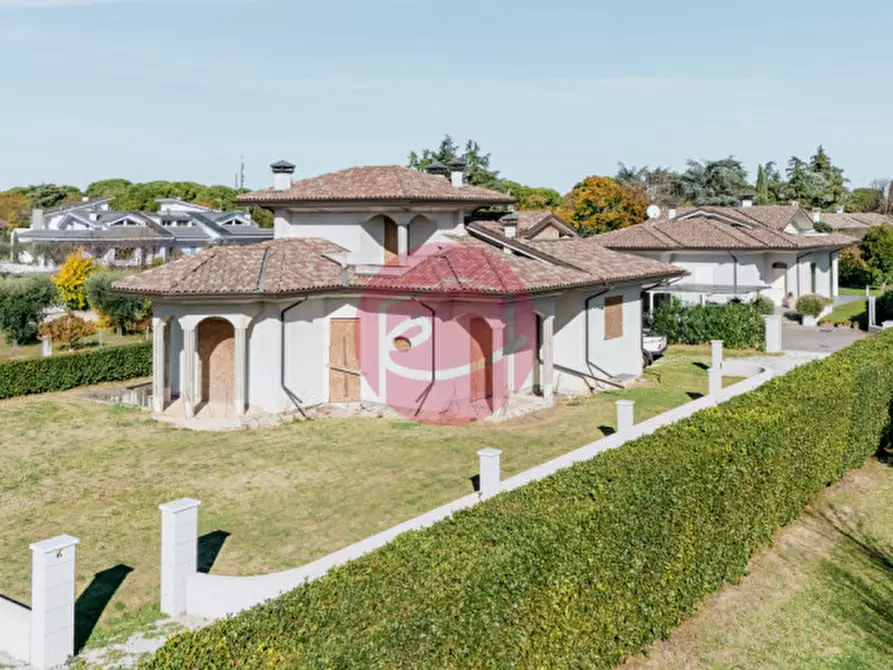 Immagine 4 di Casa bifamiliare in vendita  a Santarcangelo Di Romagna