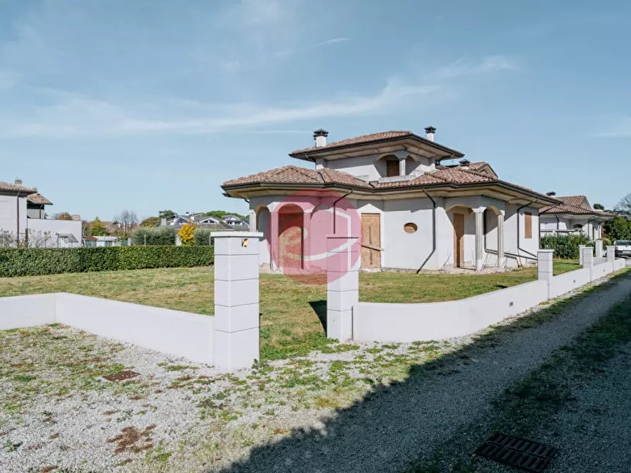 Immagine 6 di Casa bifamiliare in vendita  a Santarcangelo Di Romagna