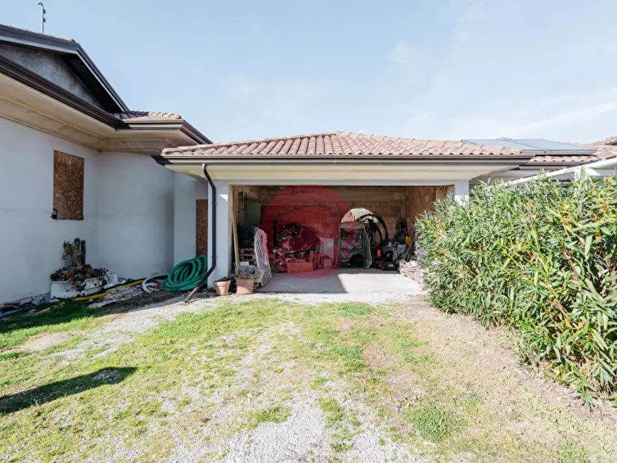 Immagine 8 di Casa bifamiliare in vendita  a Santarcangelo Di Romagna