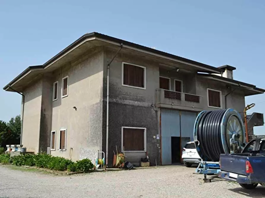 Immagine 3 di Casa bifamiliare in vendita  in Via Franzine 6 a Villa Bartolomea