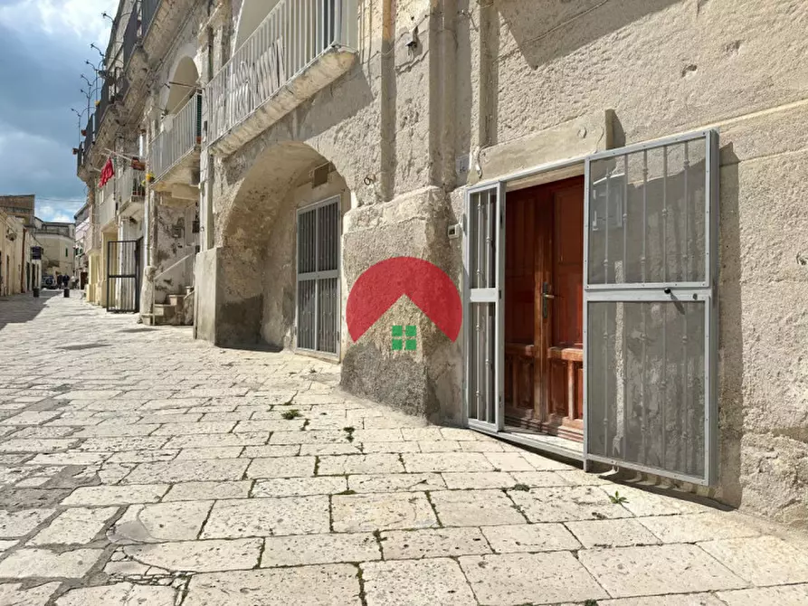 Immagine 1 di Appartamento in vendita  in Via Santa Cesarea a Matera
