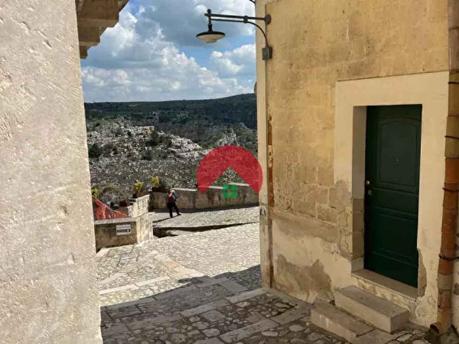Immagine 13 di Appartamento in vendita  in Via Santa Cesarea a Matera