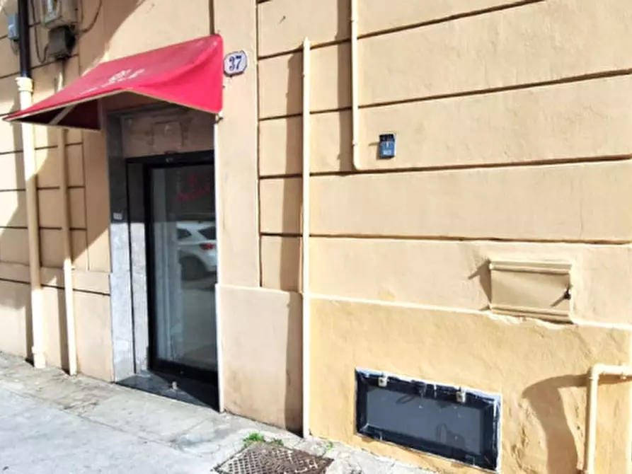 Immagine 4 di Negozio in affitto  in VIA PRINCIPE DI VILLAFRANCA n. 37-39 a Palermo
