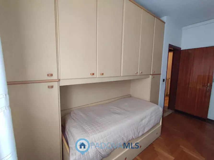 Immagine 13 di Appartamento in vendita  in Via Giovanni Pascoli a Padova
