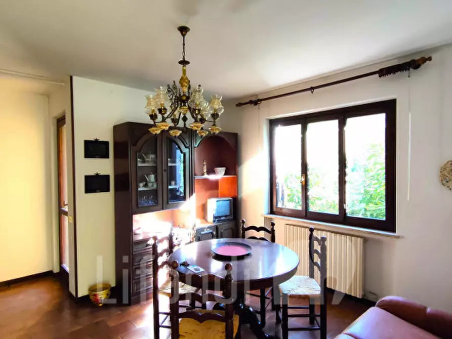 Immagine 5 di Appartamento in vendita  a Torri Del Benaco