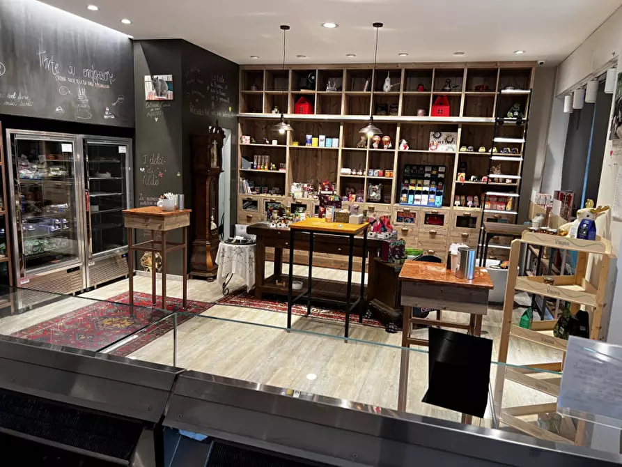 Immagine 2 di Attività commerciale in vendita  in Via Grazioli 19 a Trento