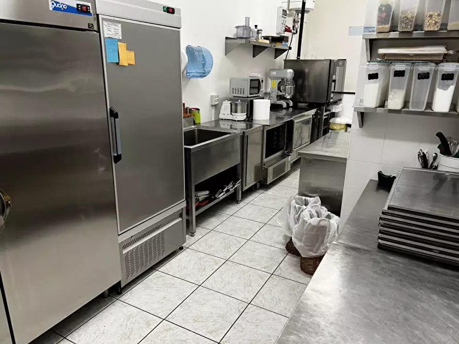 Immagine 4 di Attività commerciale in vendita  in Via Grazioli 19 a Trento