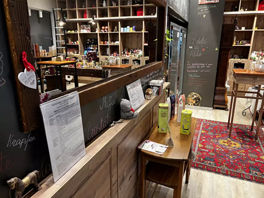 Immagine 6 di Attività commerciale in vendita  in Via Grazioli 19 a Trento