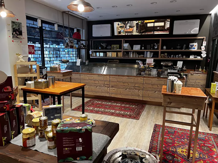 Immagine 9 di Attività commerciale in vendita  in Via Grazioli 19 a Trento