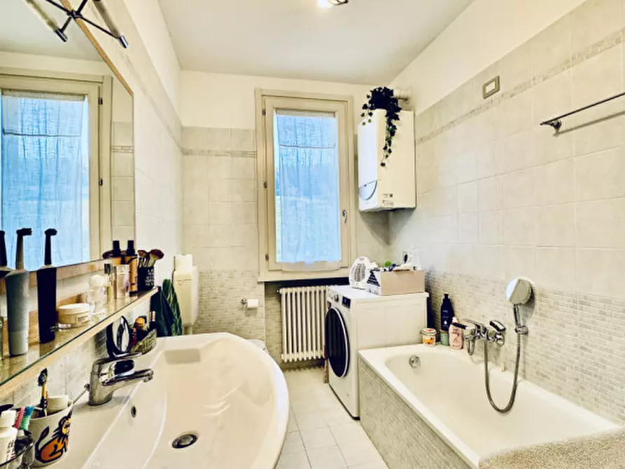 Immagine 9 di Appartamento in vendita  in Via Nazionale, 13 a Fornovo Di Taro