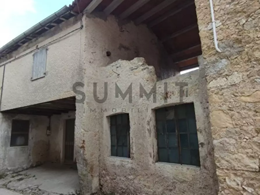 Immagine 3 di Rustico / casale in vendita  a Schio