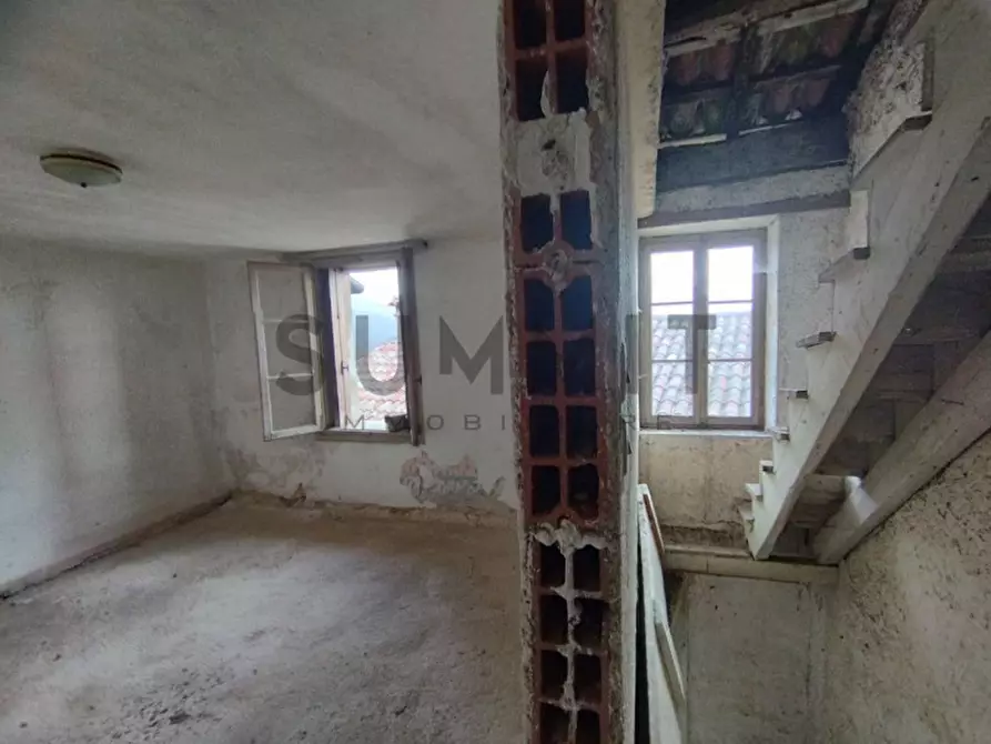 Immagine 7 di Rustico / casale in vendita  a Schio