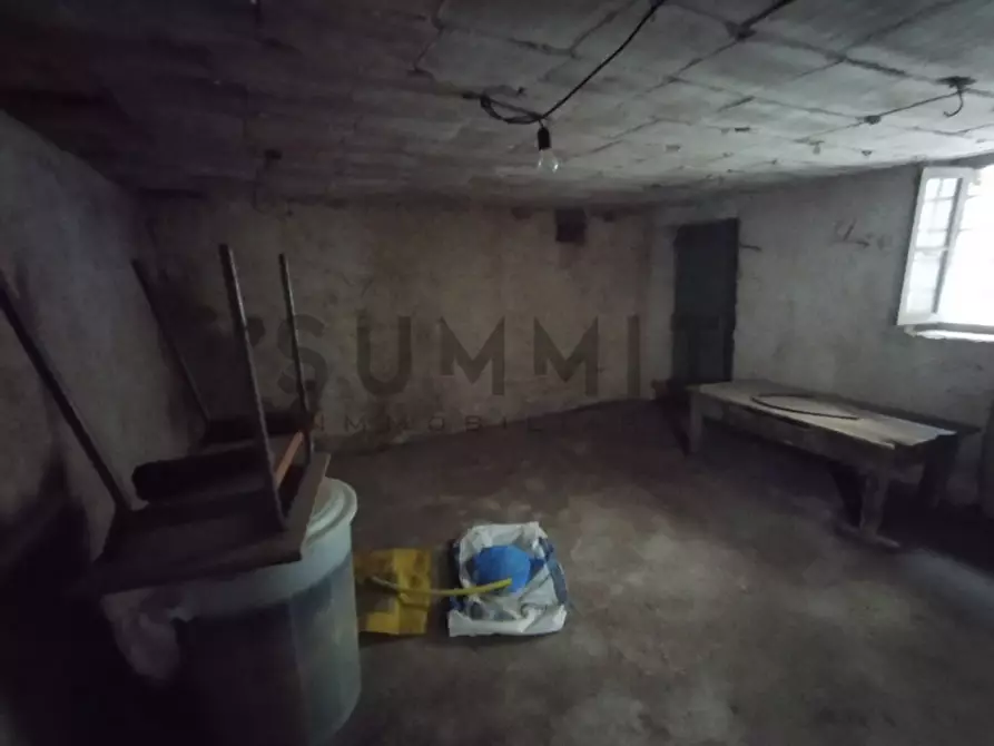 Immagine 19 di Rustico / casale in vendita  a Schio