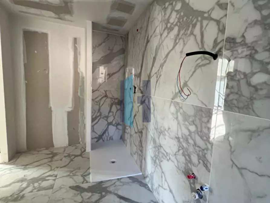 Immagine 19 di Appartamento in vendita  in Via Giuseppe Zola 36 a Brescia