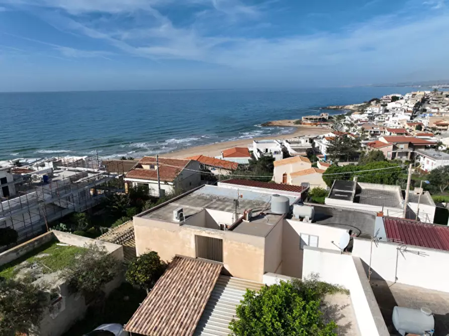 Immagine 24 di Appartamento in vendita  in Via Malaspina a Scicli