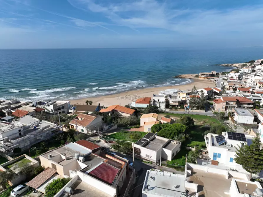 Immagine 26 di Appartamento in vendita  in Via Malaspina a Scicli