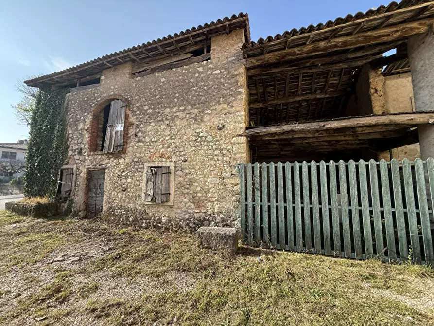 Immagine 4 di Rustico / casale in vendita  a Badia Calavena