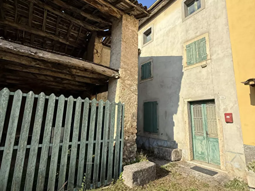 Immagine 5 di Rustico / casale in vendita  a Badia Calavena