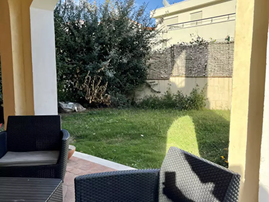 Immagine 1 di Appartamento in vendita  in Via del Rovo a Olbia