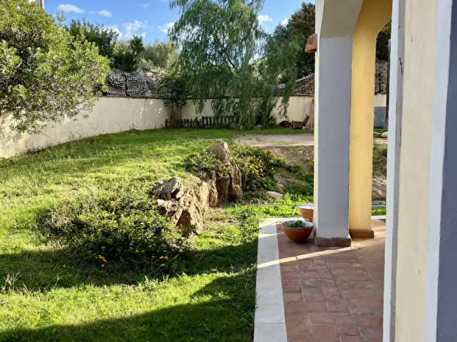 Immagine 3 di Appartamento in vendita  in Via del Rovo a Olbia