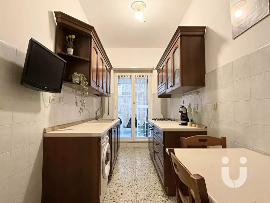 Immagine 9 di Appartamento in vendita  in Via di Donna Olimpia a Roma