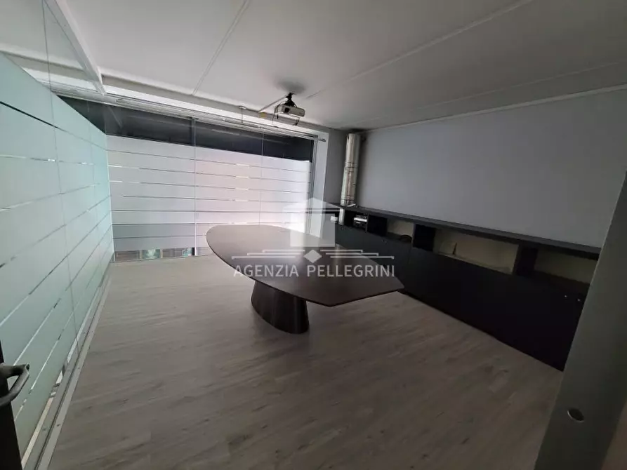 Immagine 11 di Ufficio in vendita  in Via Divisione Folgore a Vicenza