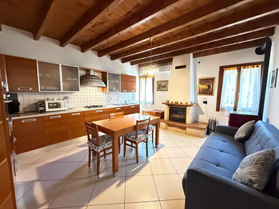 Immagine 4 di Villetta a schiera in vendita  in VIA DANTE ALIGHIERI a Roveredo Di Gua'