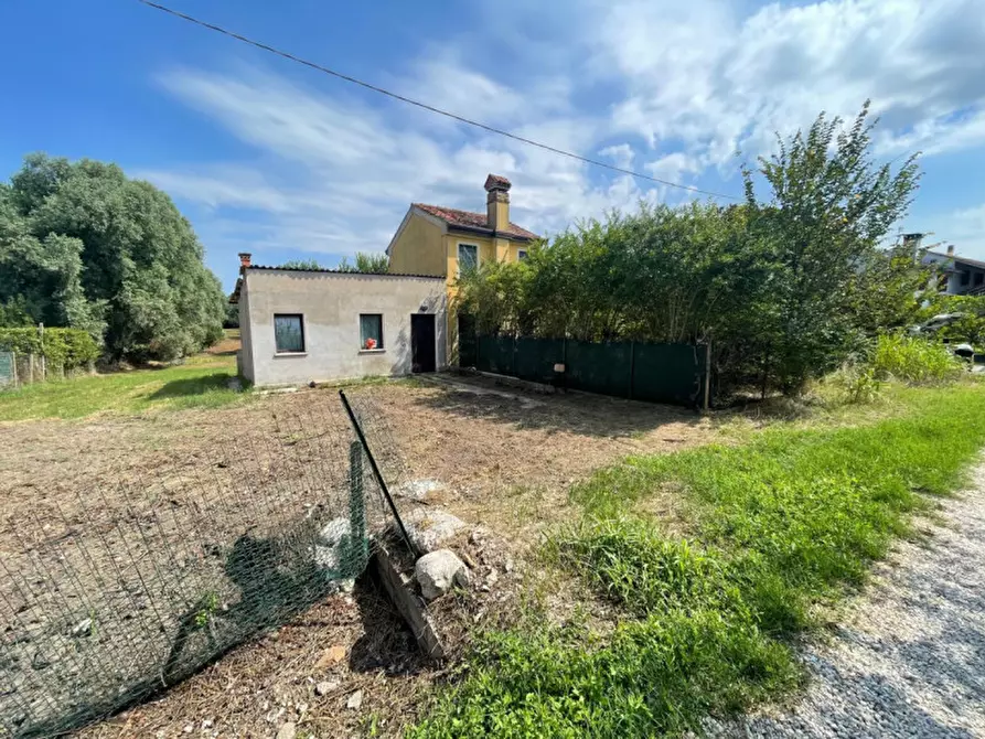 Immagine 4 di Rustico / casale in vendita  in via Comuna 18 a Este