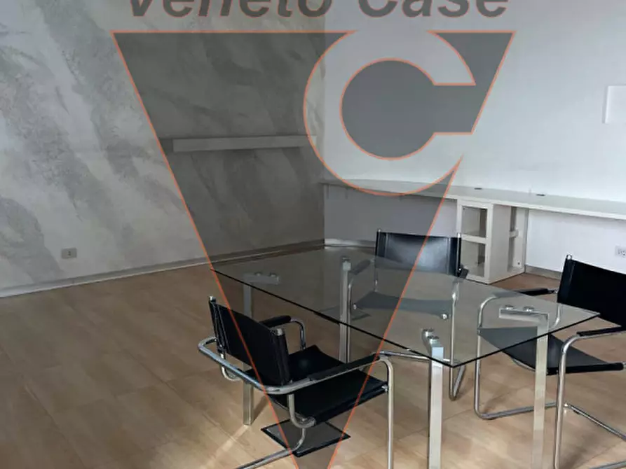 Immagine 5 di Ufficio in vendita  in Corso Stati Uniti a Padova