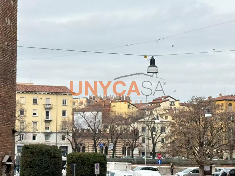 Immagine 1 di Appartamento in affitto  in Via Santa Maria Rocca Maggiore a Verona