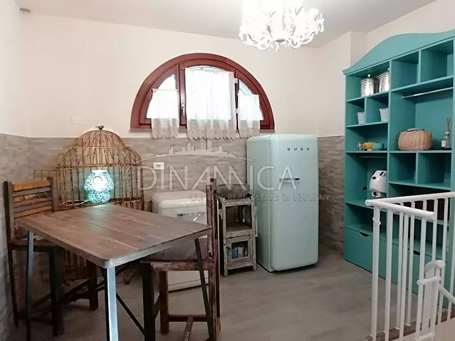 Immagine 11 di Casa indipendente in vendita  a Terricciola