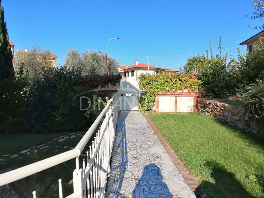 Immagine 49 di Casa indipendente in vendita  a Terricciola