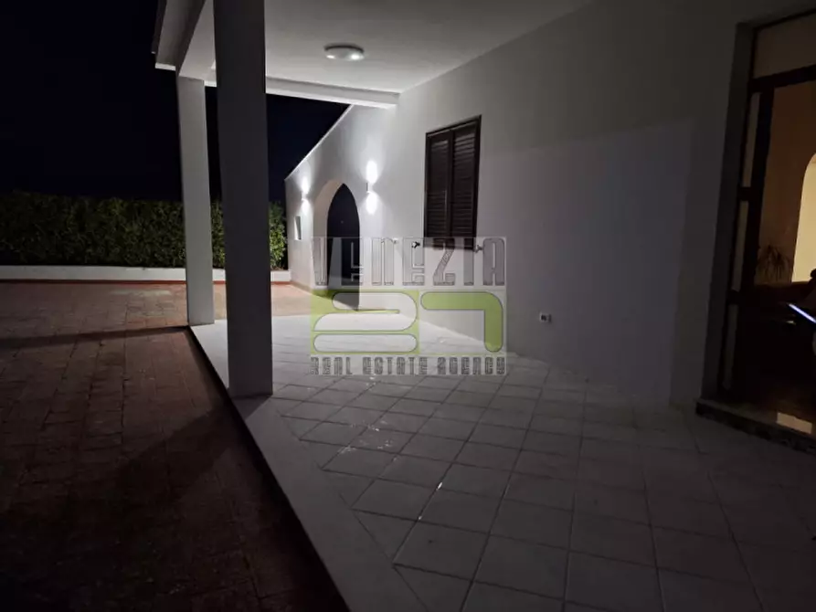 Immagine 25 di Villa in vendita  in Avola Antica a Avola