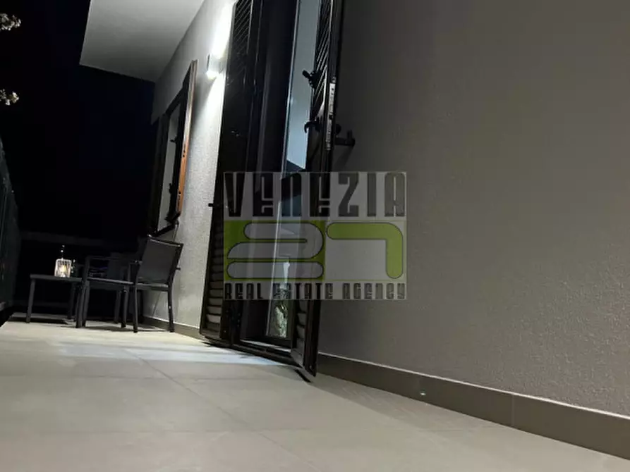 Immagine 29 di Villa in vendita  in Avola Antica a Avola