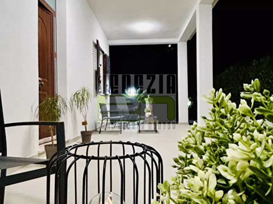 Immagine 34 di Villa in vendita  in Avola Antica a Avola