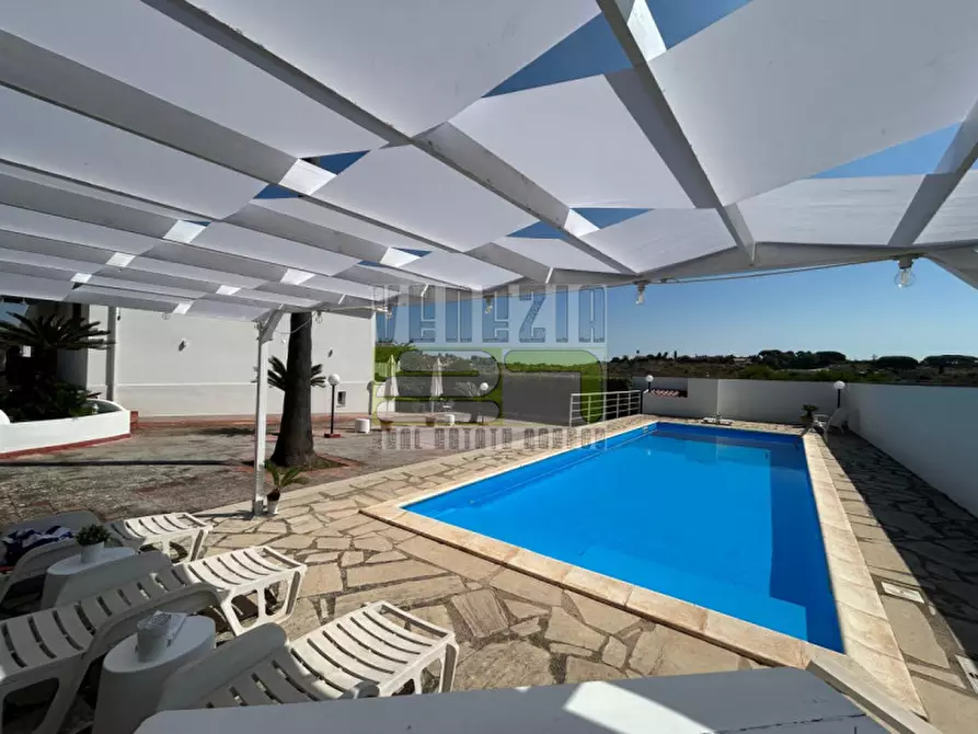 Immagine 40 di Villa in vendita  in Avola Antica a Avola