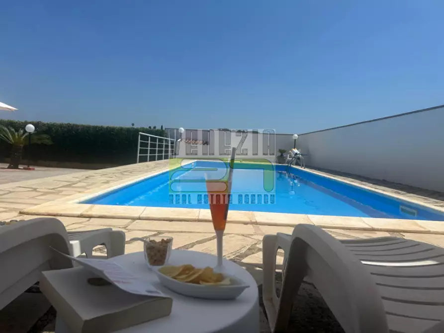 Immagine 43 di Villa in vendita  in Avola Antica a Avola