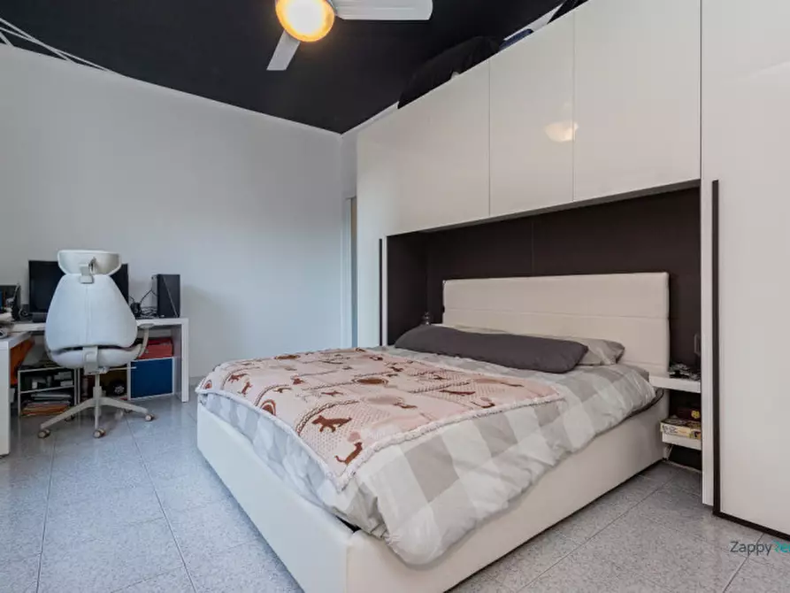 Immagine 5 di Appartamento in affitto  in Via Santa Monica a Milano