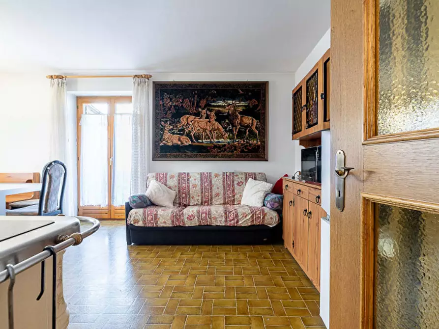 Immagine 4 di Appartamento in vendita  in santa valburga a Ultimo .Ulten.